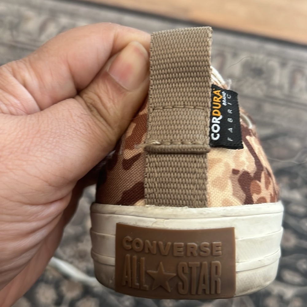 Converse - Picture 4 of 4